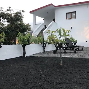 https://casa-la-juyona.in-canary-islands.com