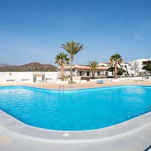 https://costa-del-silencio-costa-del-silencio-38630-2.in-canary-islands.com